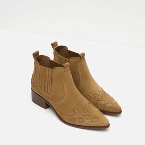 ZARA Western Suede Pointed Toe Ankle Booties